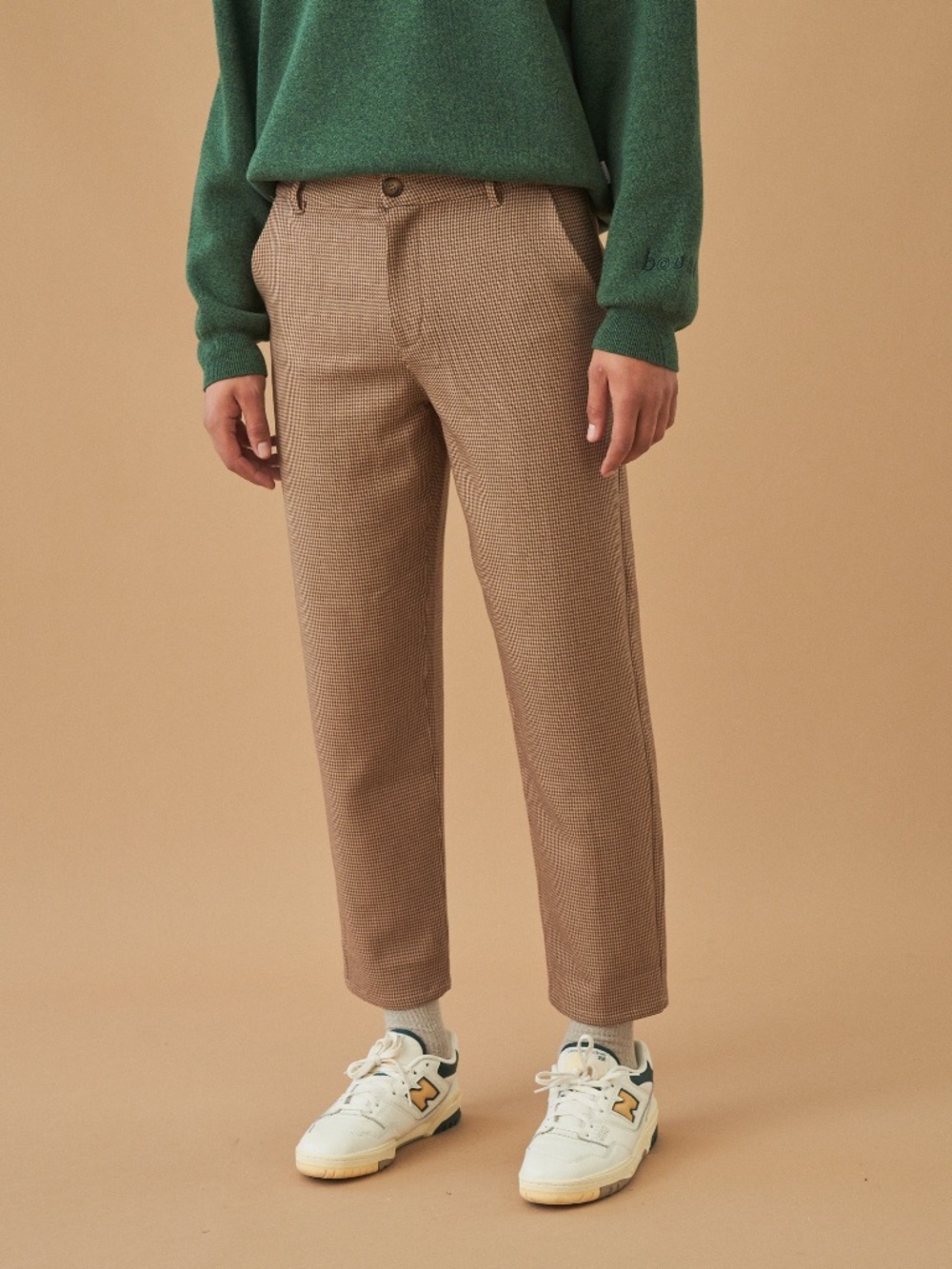 BOUND DOGTOOTH WOVEN CROPPED TROUSER - MOCHA
